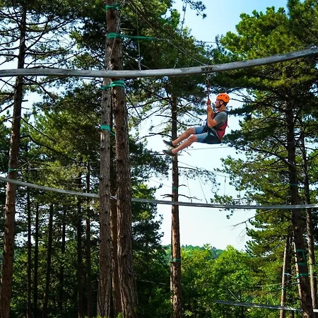 Nefes Dagyenice Dogada 营地